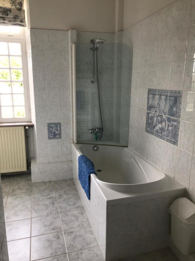 Le Logis Des Quatre Puits Bed & Breakfast Neuvicq-Montguyon Exterior photo