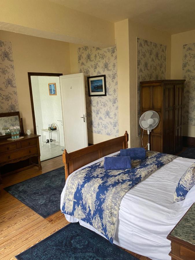 Le Logis Des Quatre Puits Bed & Breakfast Neuvicq-Montguyon Exterior photo